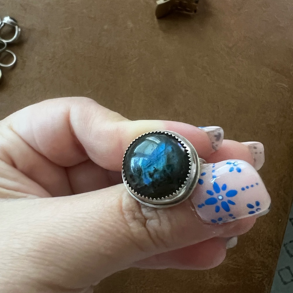 Labradorite Gemstone Size 8.5 Silver Ring - image 4
